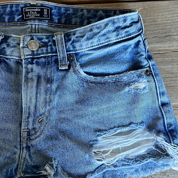 Abercrombie size 24 shorts - Picture 3 of 4